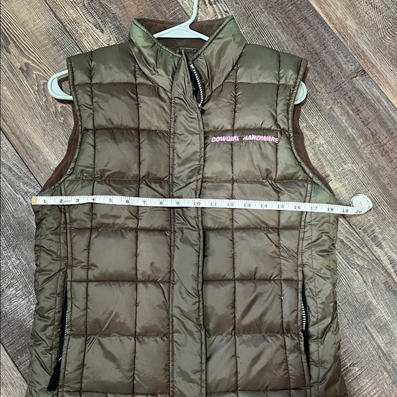 Cowgirl Hardware Vest - Picture 12 of 14